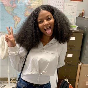 Meet your Posher, Kenyatta